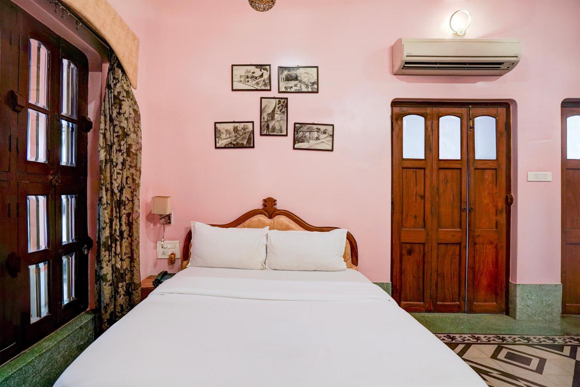 Palette Heritage Scindia Ghat Varanasi
