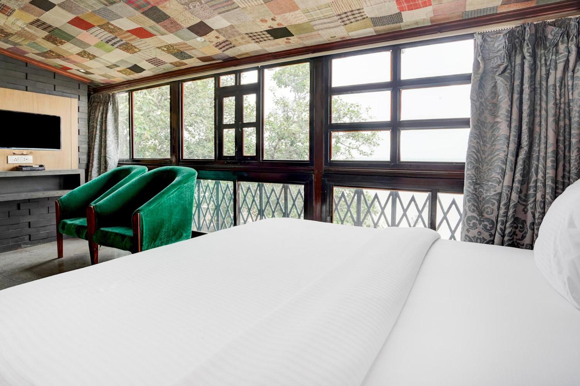 Palette Heritage Scindia Ghat Hotel