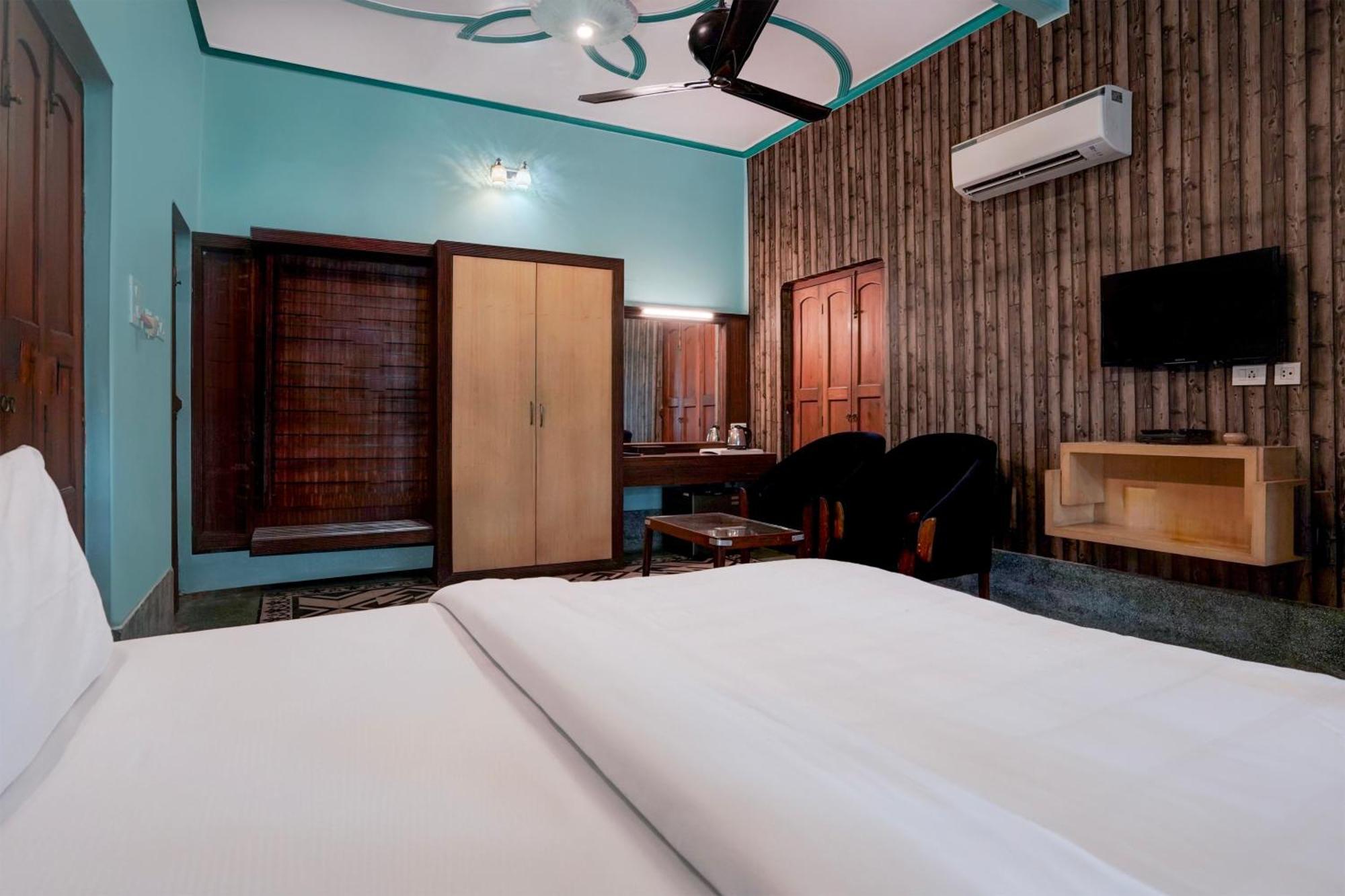 Palette Heritage Scindia Ghat Hotel Varanasi
